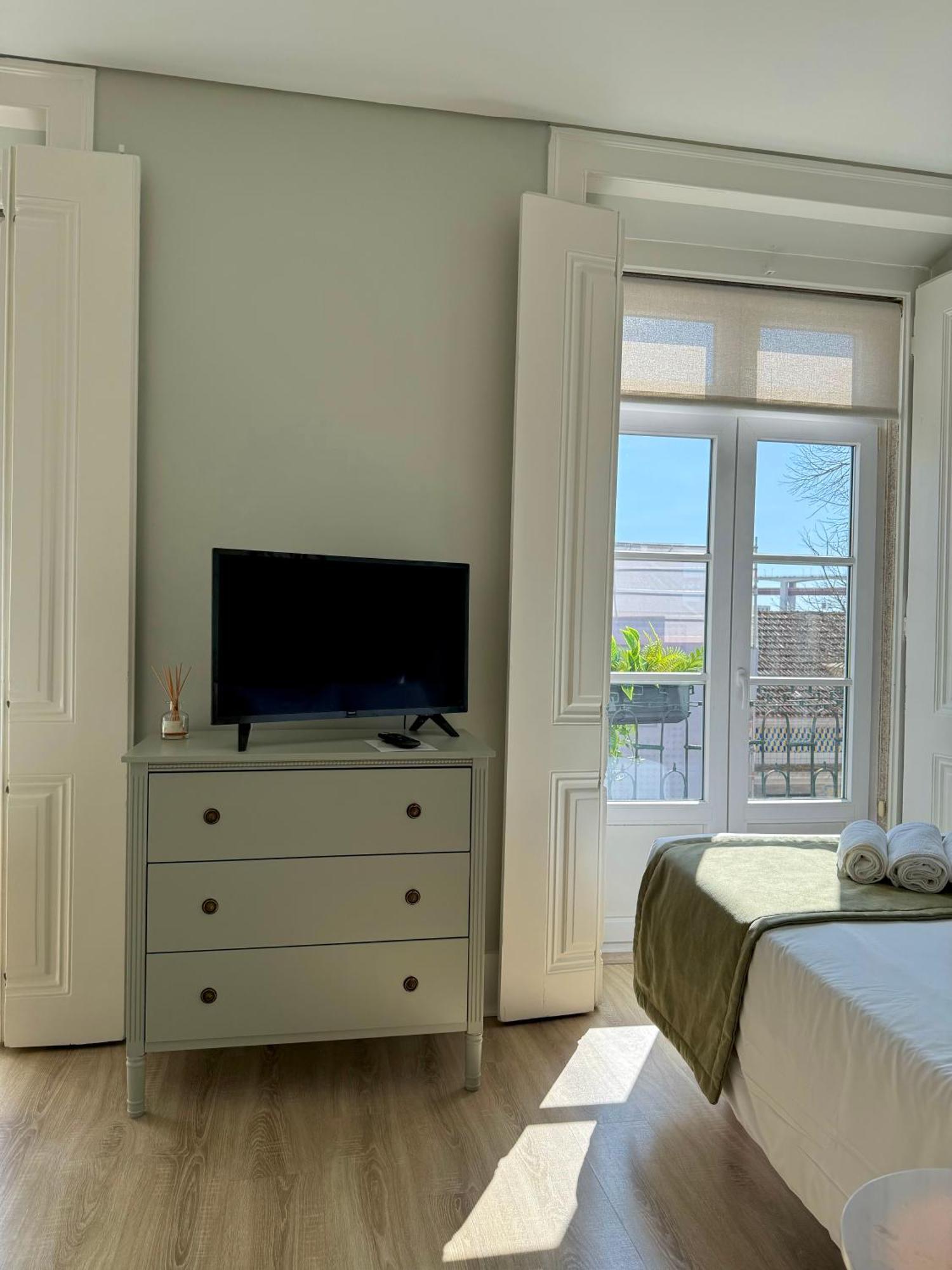 Metropolitan Living Lisbon - Janelas Verdes Exterior photo
